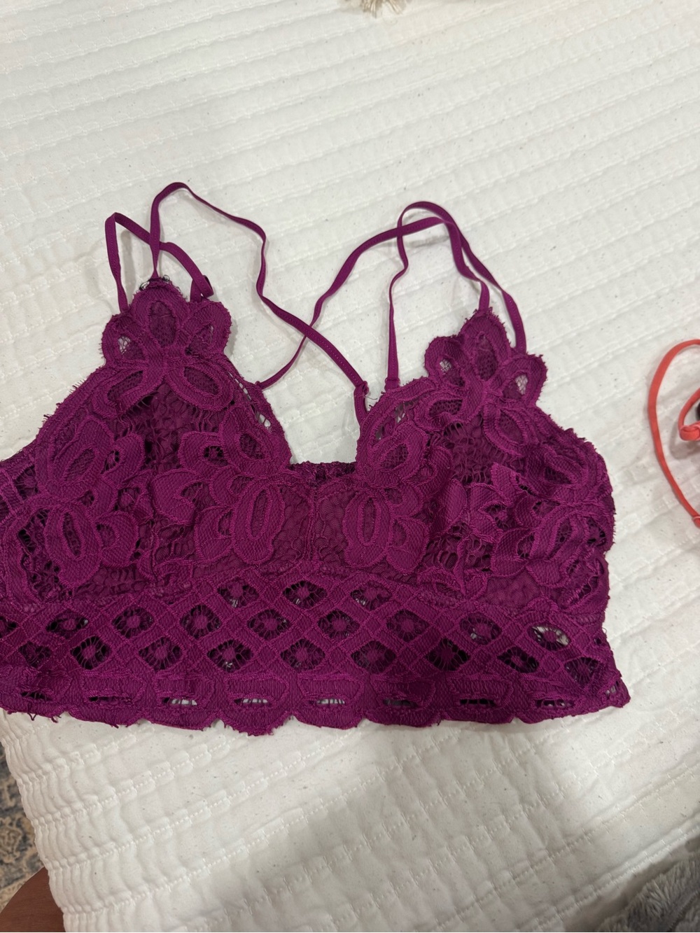 Bralette Lace- Plum adjustable strap’s size L - Picture 2 of 3